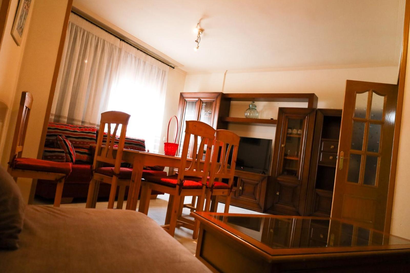 Hospedium Dlj Arjona Centro I Apartment Luaran gambar