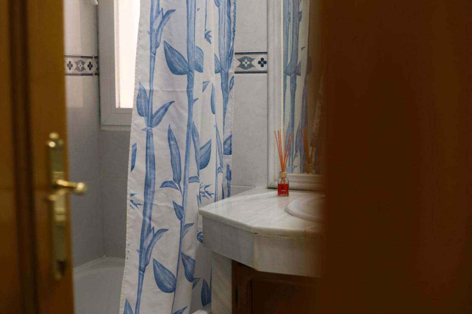 Hospedium Dlj Arjona Centro I Apartment Luaran gambar